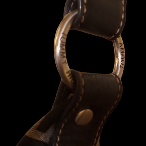 Tommy Hilfiger clutch purse - Picture 10 of 13